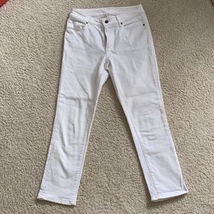 L.L. Bean Favorite Fit White Jean Crops